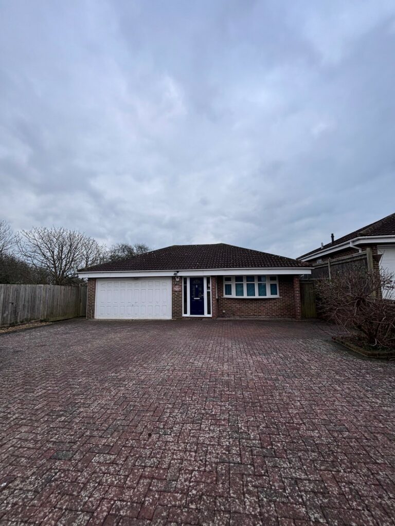 Tor Road West, Peacehaven – 4 bedroom Bungalow